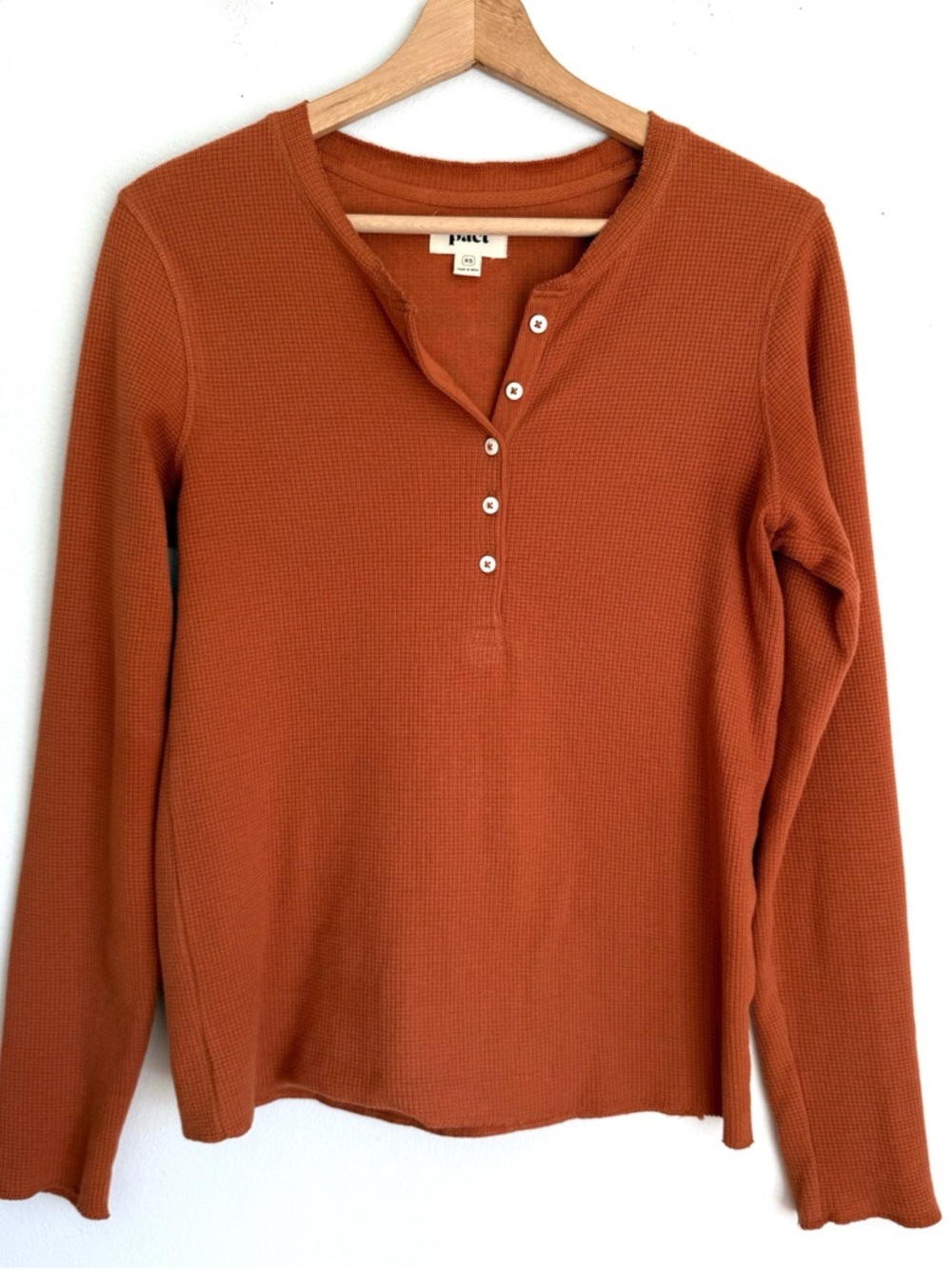 Pact Waffle Henley Orange Long Sleeve Top Organic Cotton - Picture 2 of 5